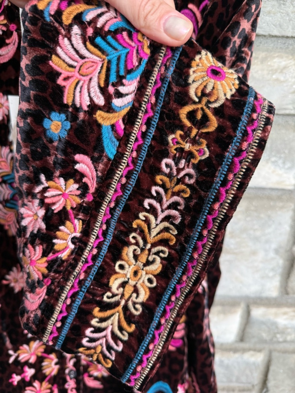 Johnny Was XXL Brandi Embroidered Kimono Sleeve Shirt Misty Leopard Velvet NWT - Picture 5 of 6